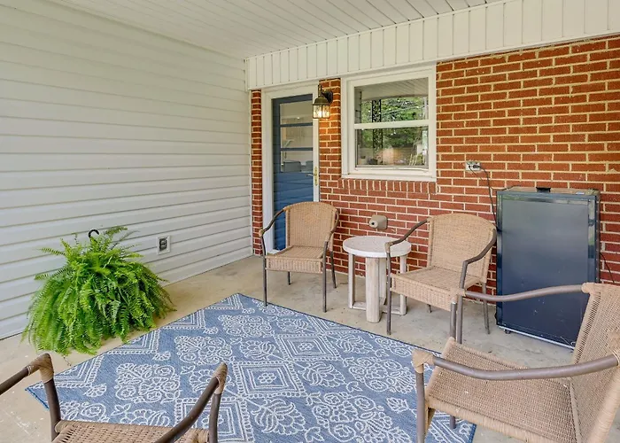 Greensboro Vacation Rental: 2 Mi To Downtown!