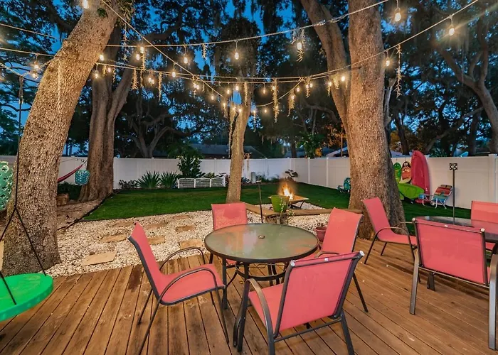 Experience Our Little Bit Of Paradise Near Beaches
