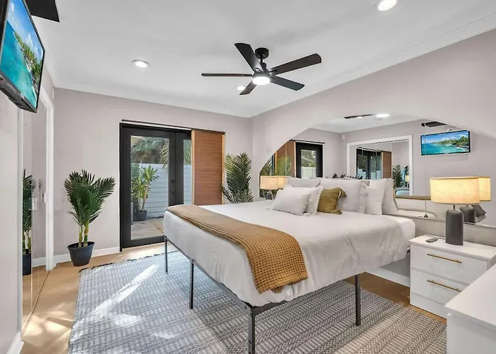 Newly Renovated - Sunny Family Haven In Pompano