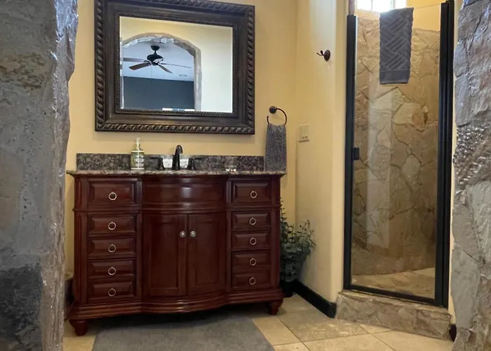 Sunset Suite - Cave Creek Guest Suites