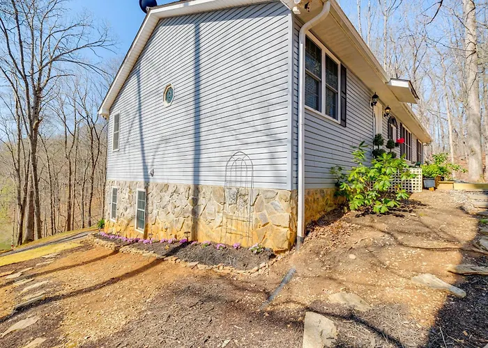 Fish, Boat & Hike: Lakefront Home W/ Game Room!