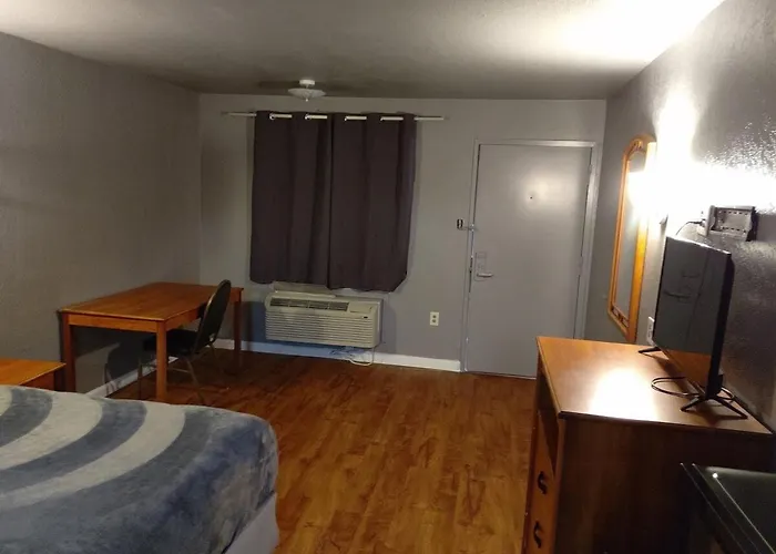 1 King Beds Hotel Studio 103