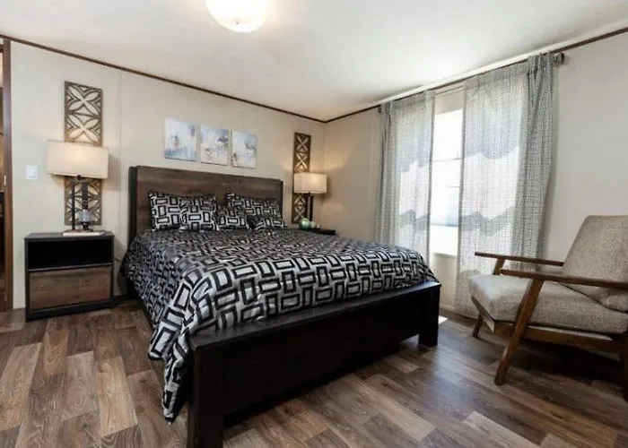 Sadler Suite