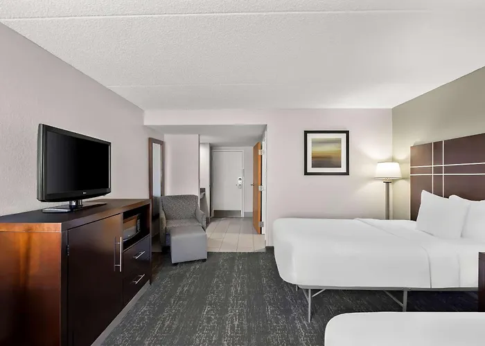 Best Western Luxbury Inn Fort Wayne