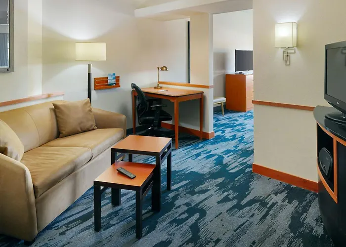 Fairfield Inn & Suites By Marriott Commerce