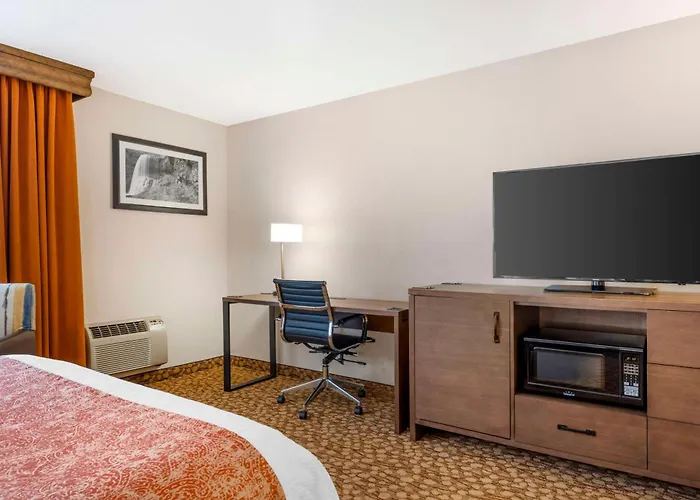 Best Western Plus Mill Creek Inn