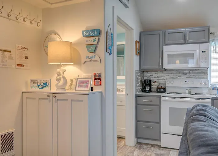 Mermaid Cottage 1-Bedroom Beach Cottage