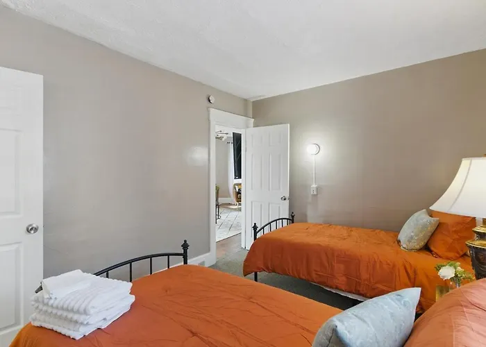 Modern Cozy 2Br Near Syracuse University, Destiny Usa, Zoo & Downtown Syracuse