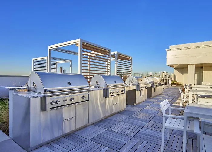 Exclusive 1Br Apt With Nyc View