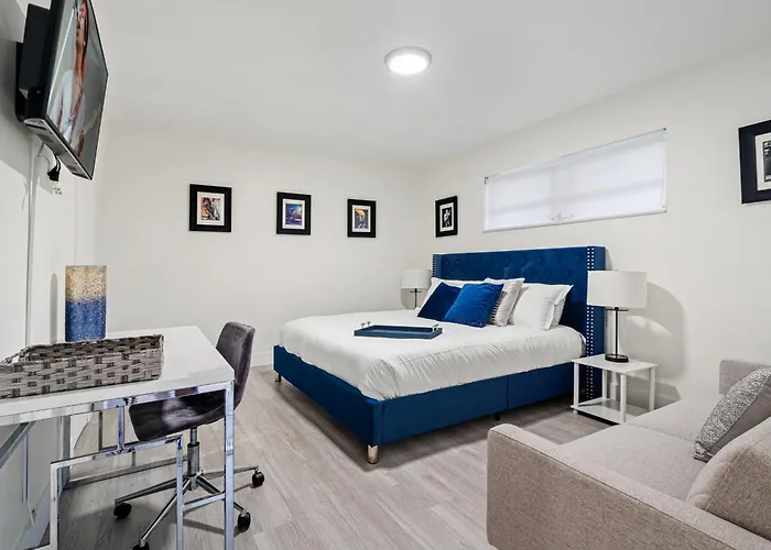 Villa Oasis 4 Miles From Hollywood Hard Rock Casino Pool & Game Room