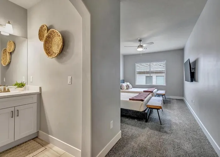 Home Near Zion With Private Pool & Waterpark Access