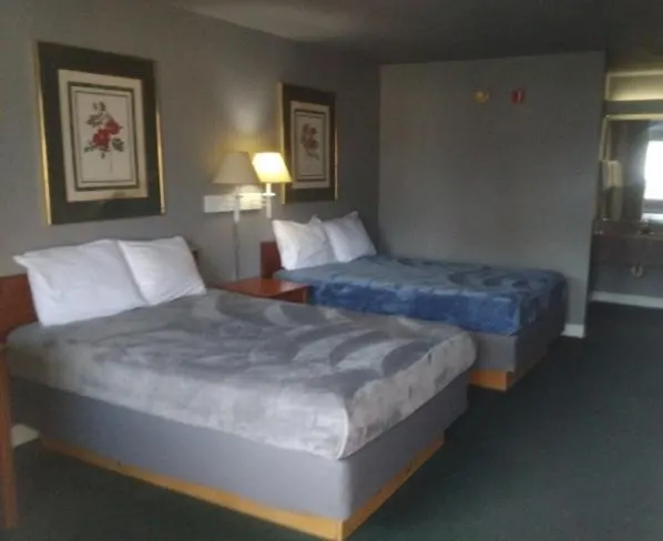 2 Double Beds Hotel Studio 137