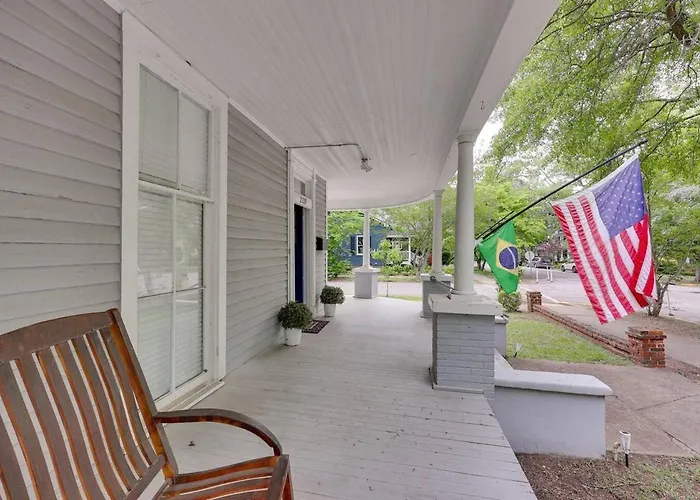 1Bd 1Ba Bold Stay In Elmwood - Heart Of Columbia
