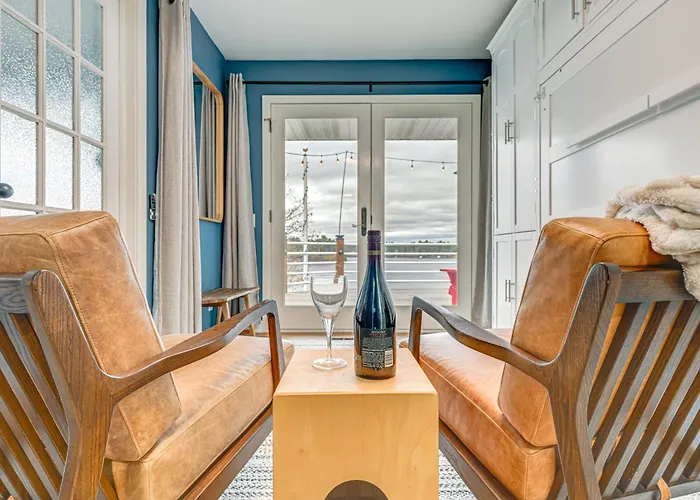 Dock, Deck & View: Lakefront Chippewa Falls Studio