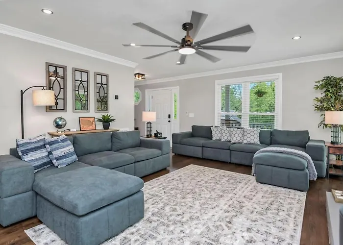 Winds Of Lexington Sleeps 8