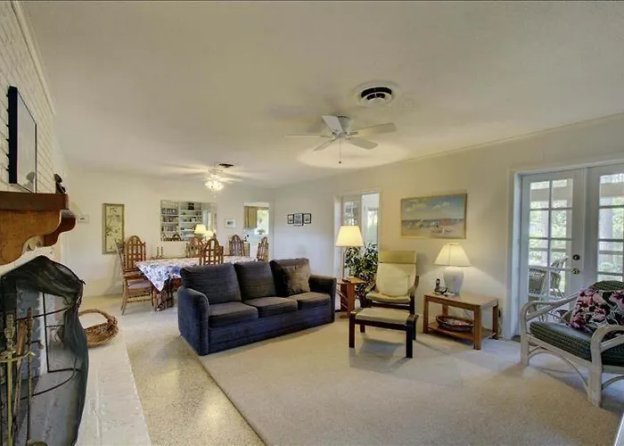 Doral Cottage