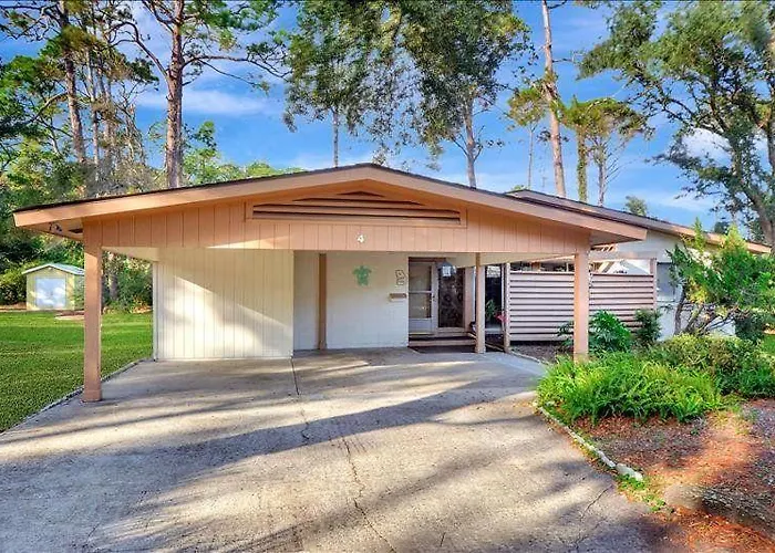 Doral Cottage