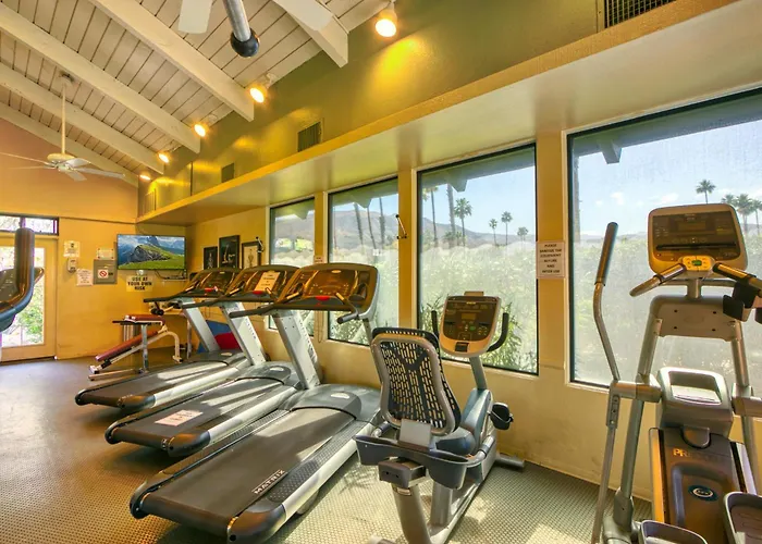Rancho Las Palmas Golf Escape