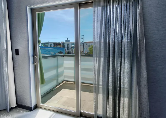 Shade Hotel Manhattan Beach