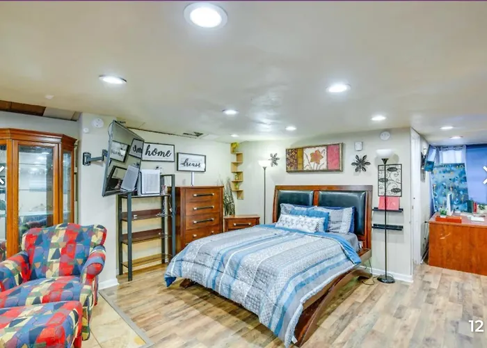 Private Entrance Apt Room #4