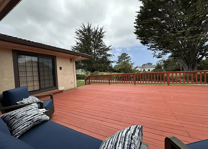 4300 Sq Ft Bay Escape, Near Beach, Golf And Trails