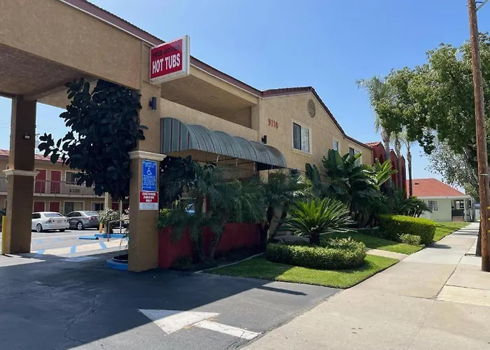 Rivera Inn And Suites