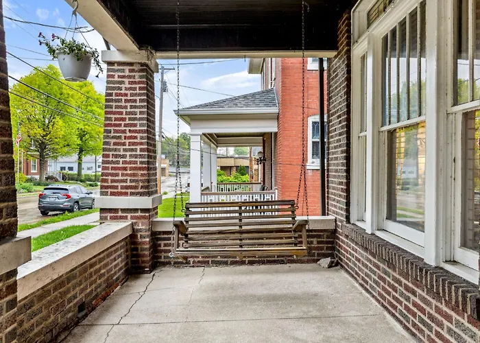 Dog-Friendly House By Main Street