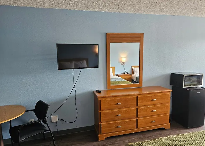 Sumner Motor Inn