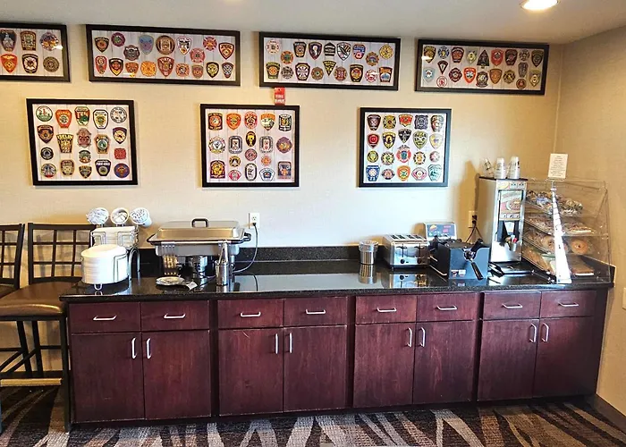 Cobblestone Inn & Suites - Clintonville
