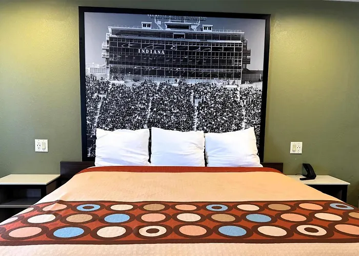Super 8 By Wyndham Frankfort In