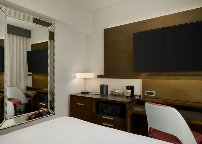 Courtyard By Marriott San Francisco Union Square