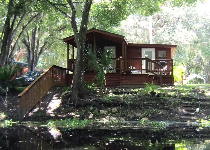 Riverside Lodge Resort