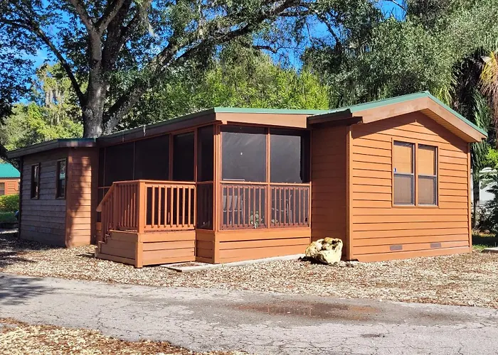 Riverside Lodge Resort