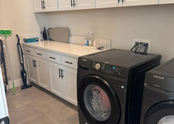 Entire Cozy Guest Home