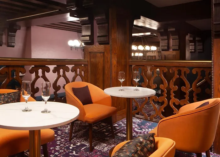 Hotel Royer Urbana Champaign, Tapestry Collection By Hilton