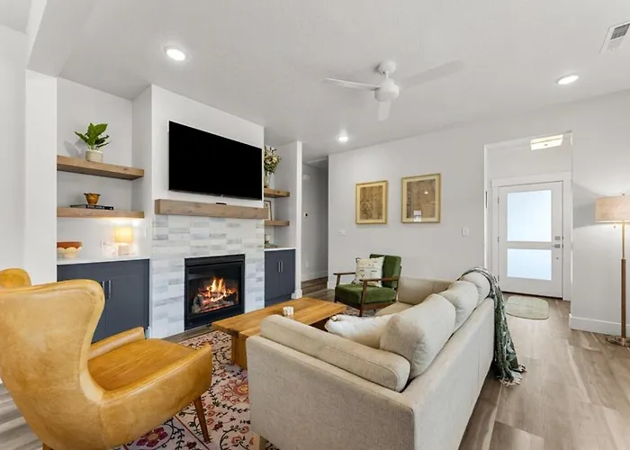 Brand New Custom Home - Grayson