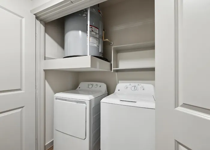 Chisholm Trace 422 I Comfy 2 Bed 2 Bath