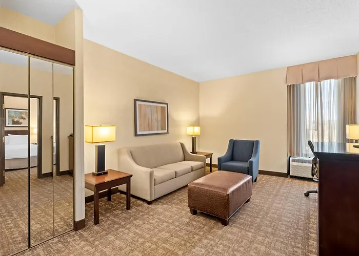 Prado Hotel By Choice Hotels