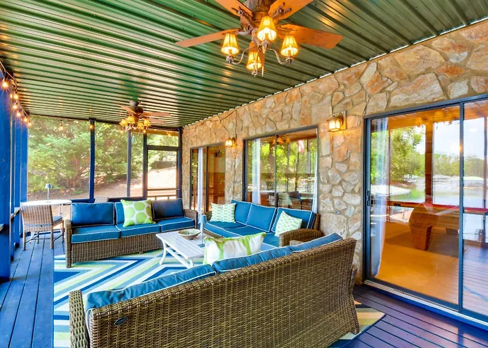 Beautiful Lake Keowee Home W/ Boat Dock & Fire Pit