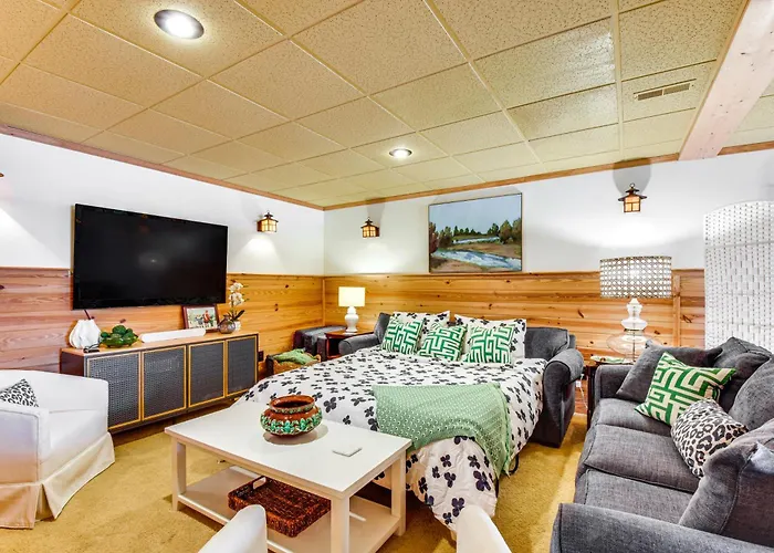 Beautiful Lake Keowee Home W/ Boat Dock & Fire Pit