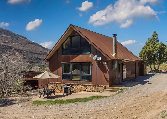 Singer Cabin 1