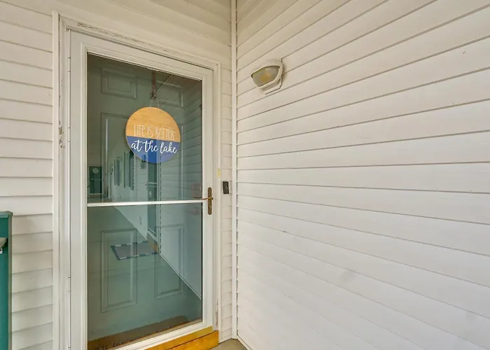 4 Mi To Dtwn: Gem W/ Lake Access In Camdenton