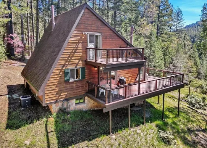 Lakefront Chalet Nevada City