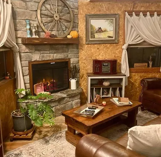 Woodhaven, Darling Romantic Cabin, Atv Trails, Mena, Ar