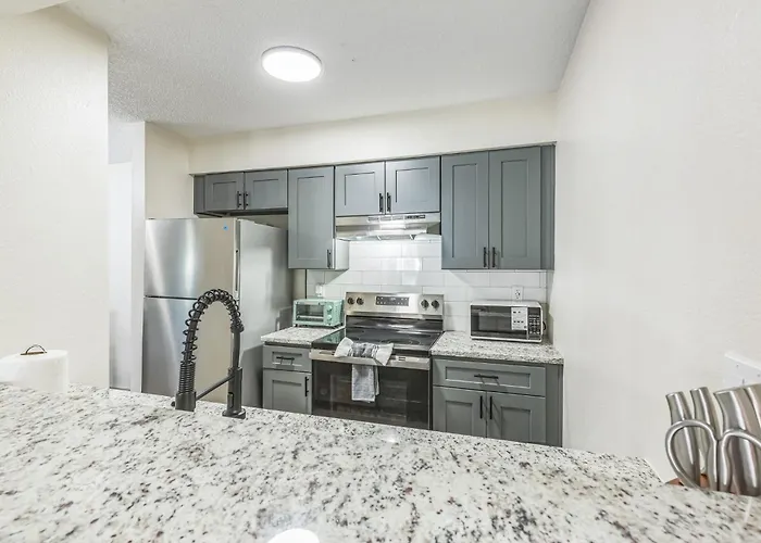 Rosehill Pointe 122 I Comfy 2 Bed 1 Bath