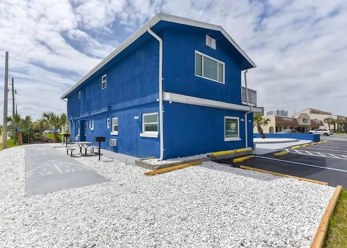 Blue Mist Motel - Room #8