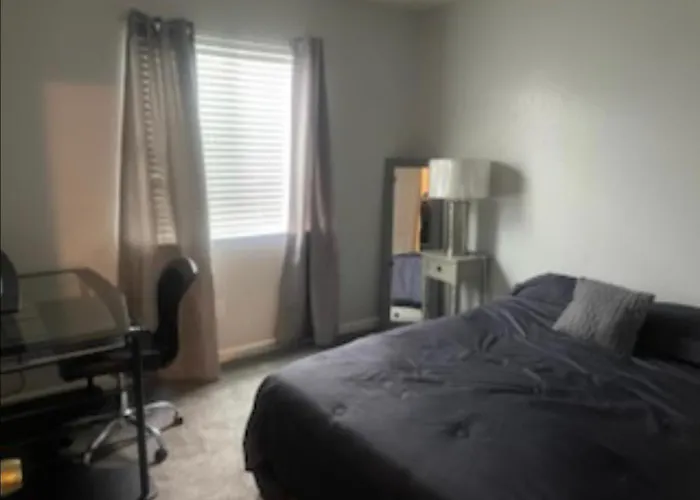 Spacious 4 Bedroom House!
