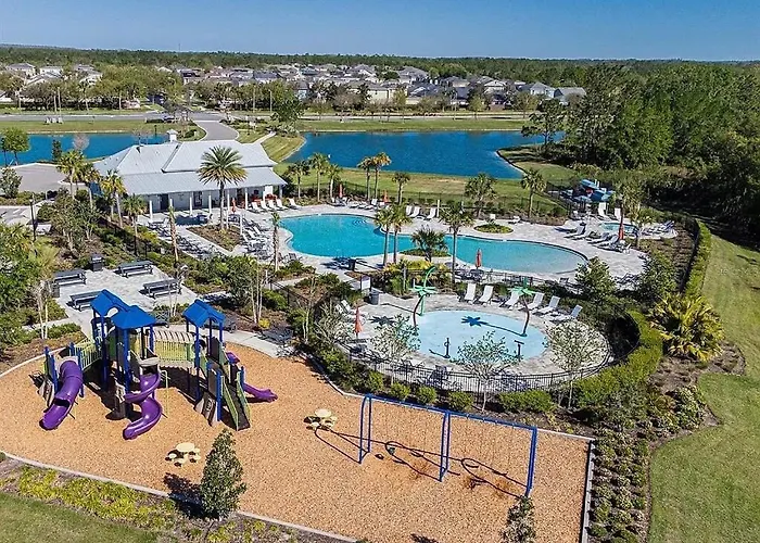 Family Retreat Near Tampa, Orlando & Beaches