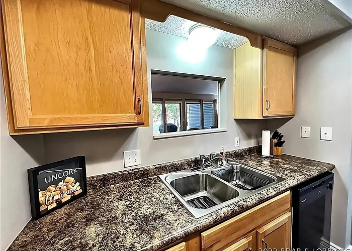 No Putts Given. Cozy Home On Par 4, Free Golf Cart And Pool Access