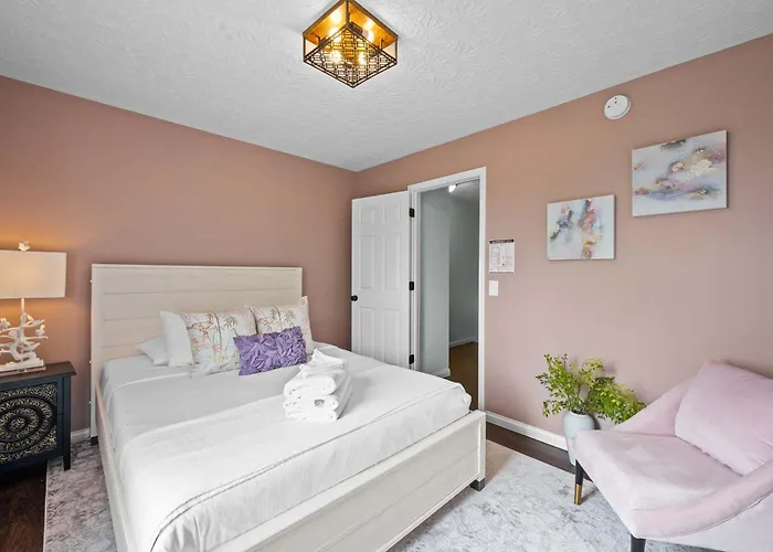 2Br Condo Near Ark For 6 Guests - Free Parking